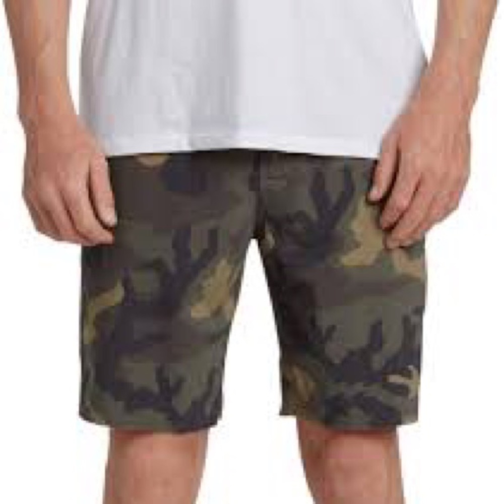 ☀️🩳Two for $10🩳 Billabong Platinum Recycler hybrid shorts